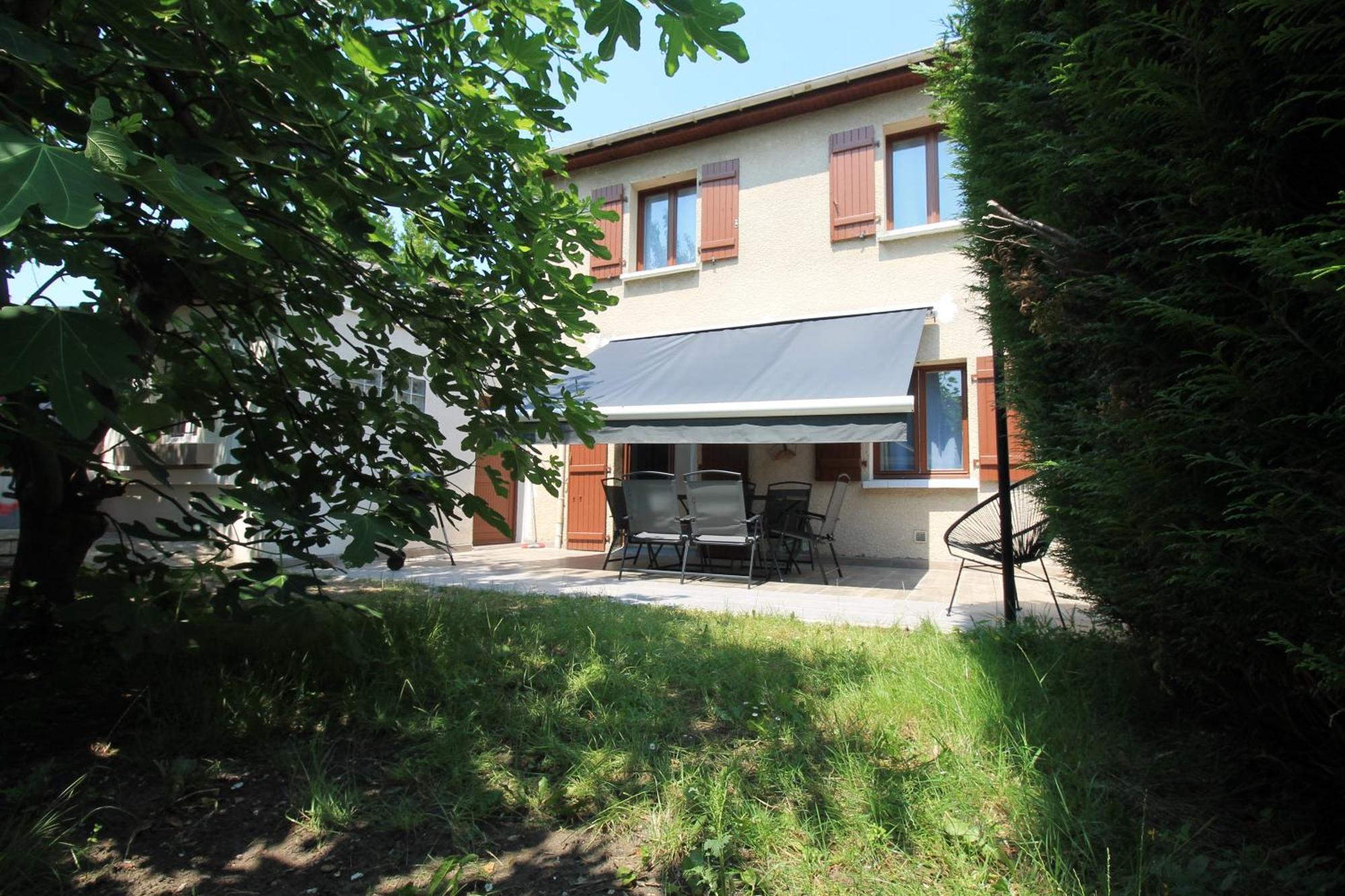Free Private Parking - 15Mn Paris - 5Mn Walk Train Station - All Equipped - Terrace - Garden - Stade De France - Casino D'Enghien - Hippodrome, Universite 塞纳河畔埃皮奈 外观 照片